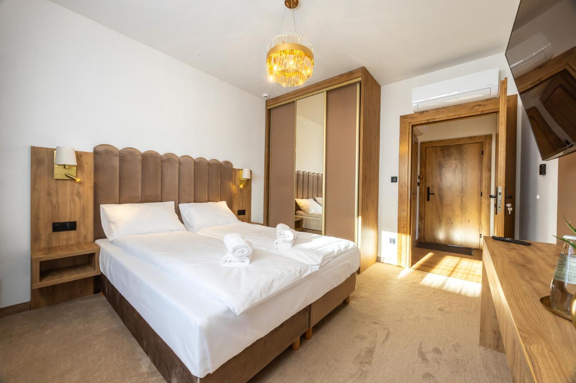 Koziniec Lux * Czarna Góra