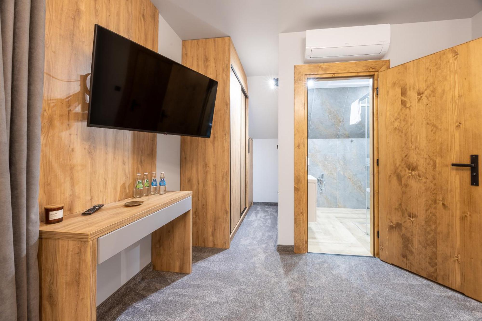 Koziniec Lux Apartment Czarna Gora